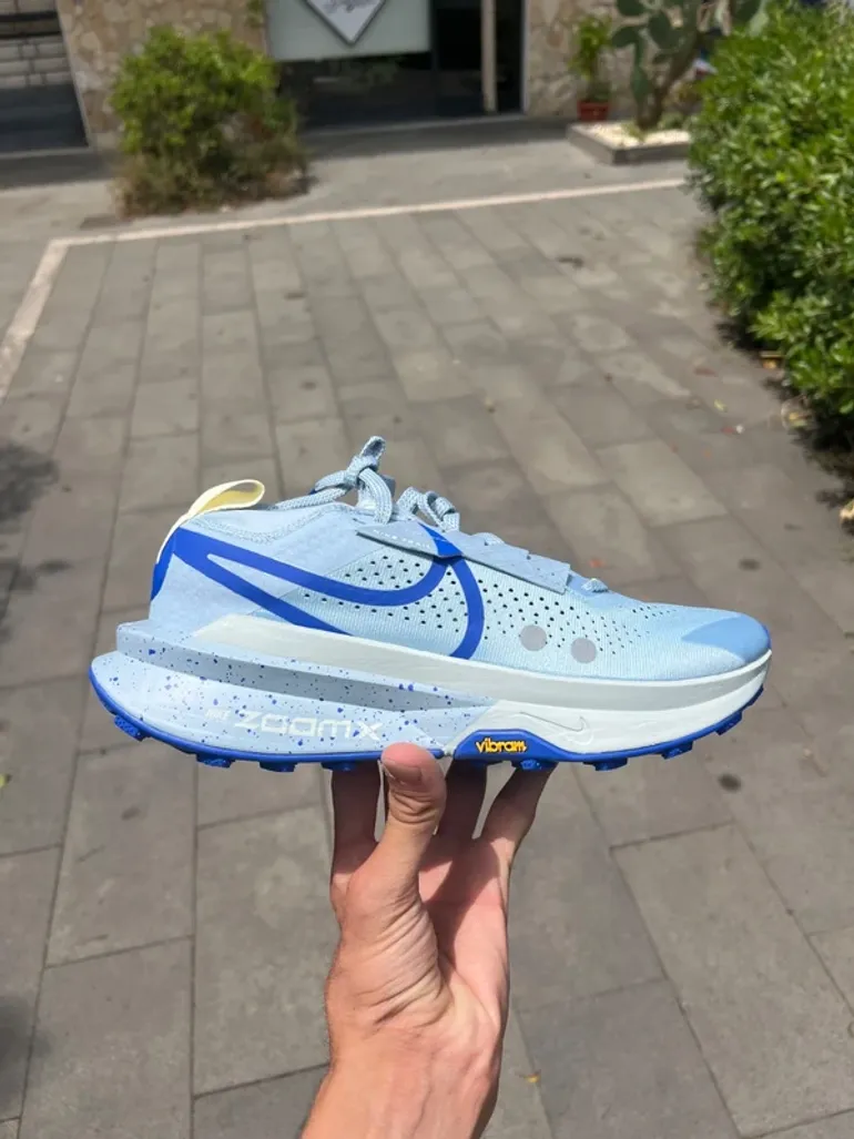 Used Nike ZoomX Zegama Trail 2 bike — image 2 of 10