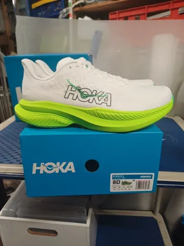 Used Hoka Mach 6 Running Shoes