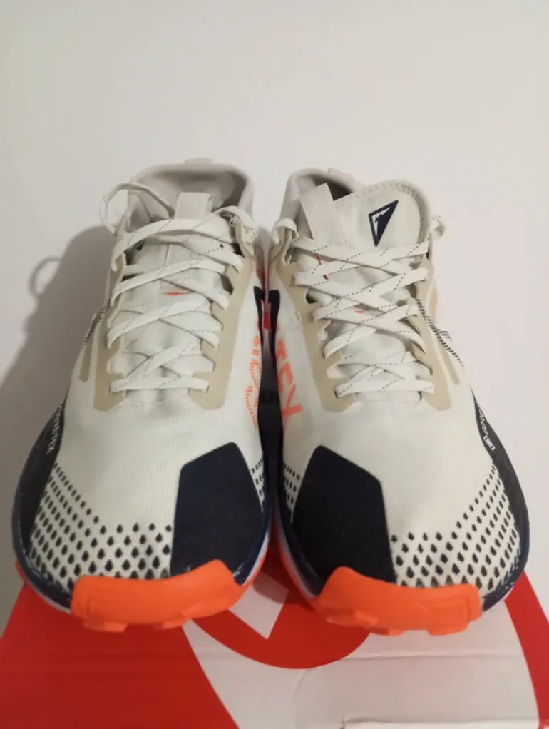 Used Pegasus React Trail 4 Gore-tex bike — image 3 of 8