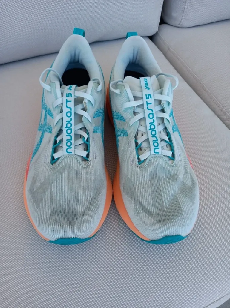 Used Asics Novablast 5 bike — image 8 of 15
