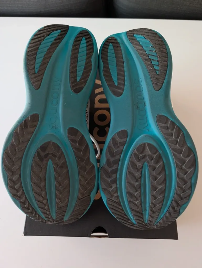 Używany Saucony Triumph 24 bike — zdjęcie 3 z 9