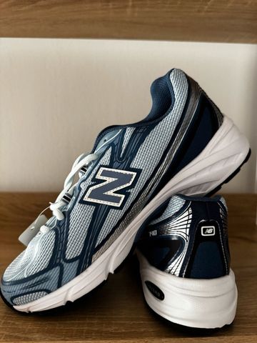 Used New Balance 740 Running Shoes