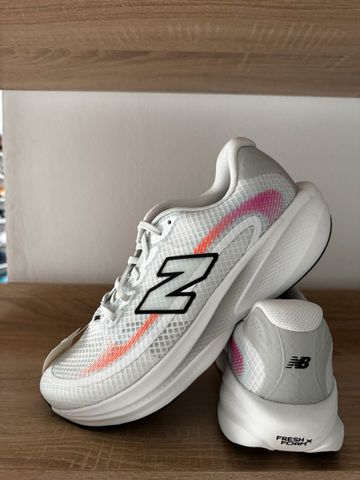 Used New Balance Ellipse Running Shoes