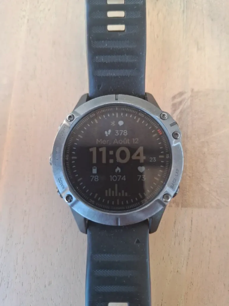 Used Garmin Fenix 6 Sapphire bike — image 2 of 4