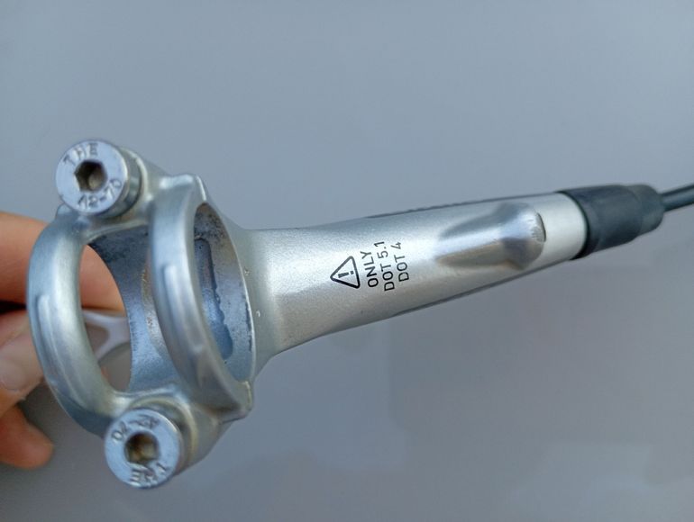 Used Avid Elixir R bike — image 6 of 8