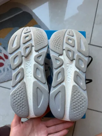 Used Hoka Rincon 4 bike — image 6 of 7