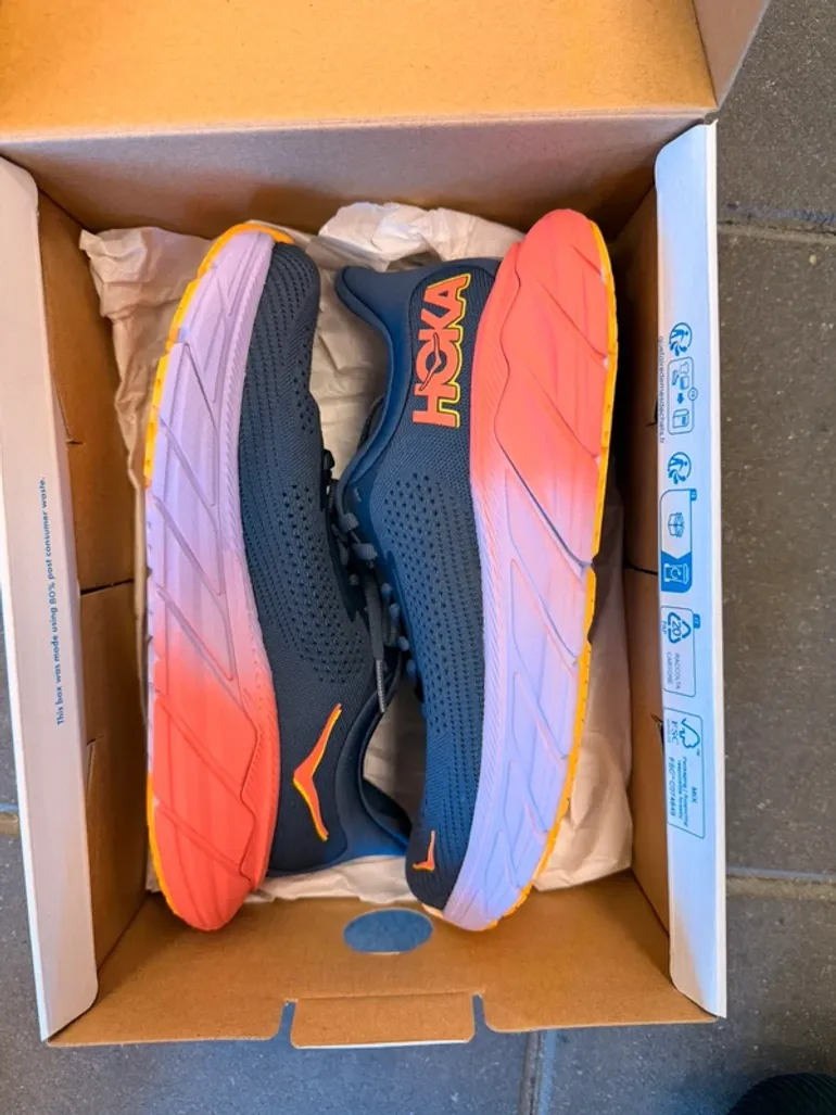 Used Hoka Arahi 7 bike — image 3 of 6