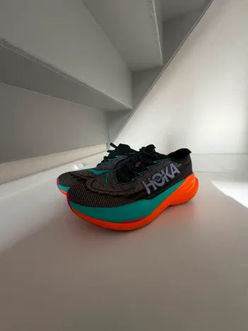 Used Hoka Hardloopschoenen bike — image 1 of 4