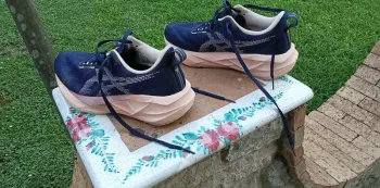 Used Asics Novablast 5 W bike — image 1 of 3