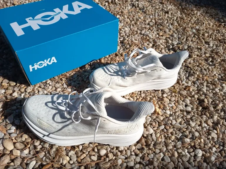 Used Hoka Clifton 9 bike — image 3 of 11