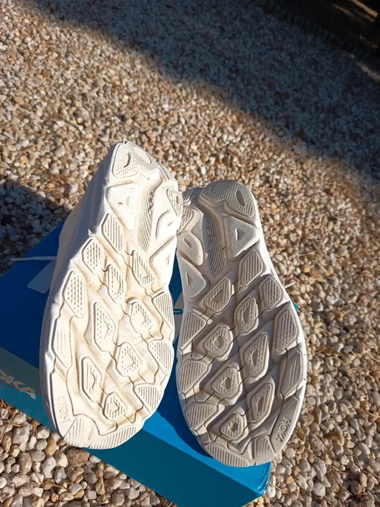 Used Hoka Clifton 9 bike — image 9 of 11