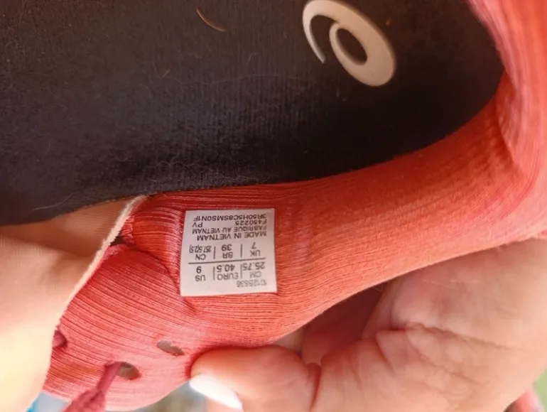 Used Asics Gel Kayano 32 bike — image 6 of 7