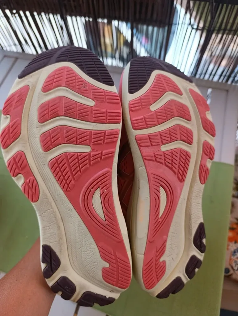 Used Asics Gel Kayano 32 bike — image 5 of 7