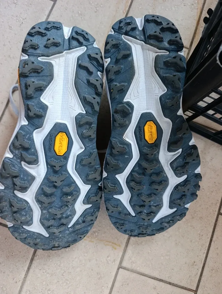Used Scarpa Speedgoat 6 bike — image 3 of 8