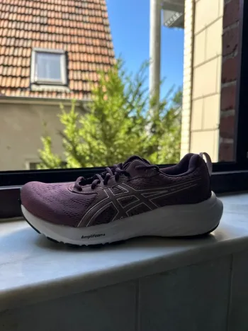 Used Asics Gel Contend 9 bike — image 6 of 8