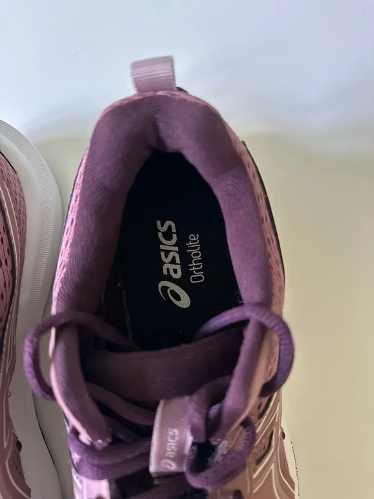 Used Asics Gel Contend 9 bike — image 4 of 8