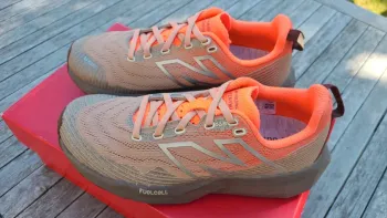 Used New Balance Fuelcell Venym bike — image 5 of 5