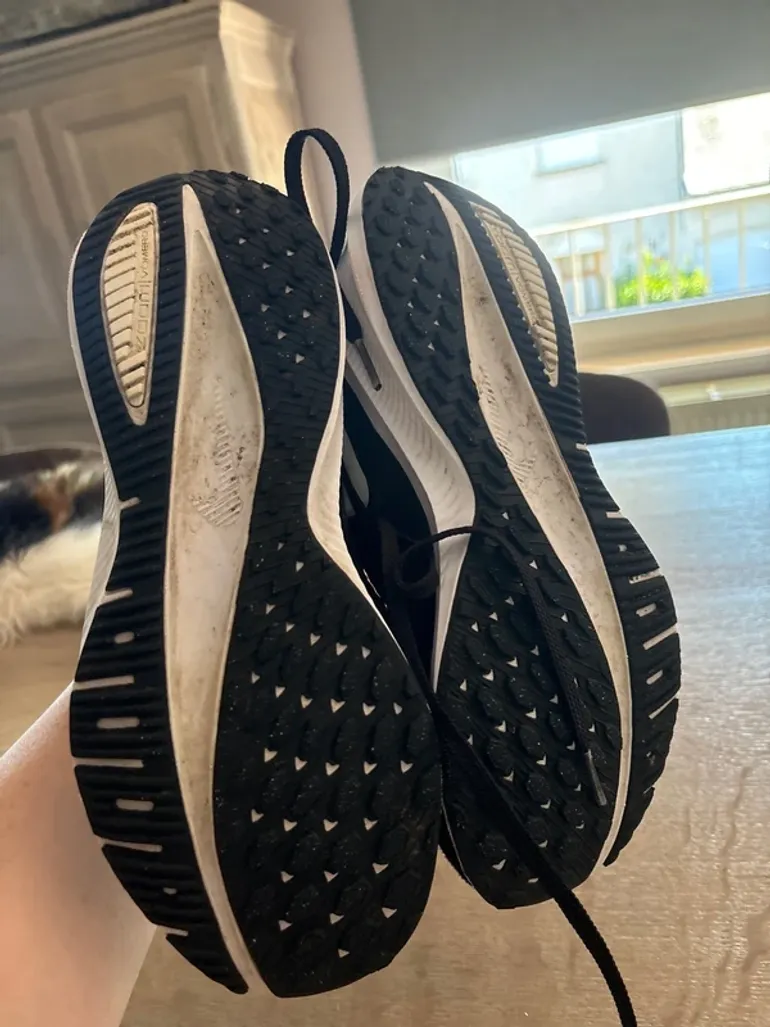 Used Nike Vomero 14 bike — image 4 of 4