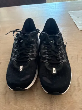 Used Nike Vomero 14 bike — image 2 of 4