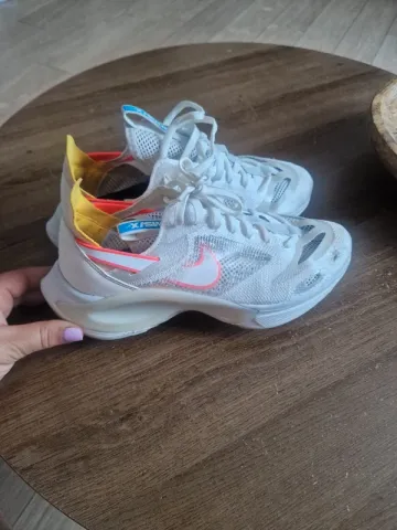 Used Nike n110 d/ms/x Running Shoes