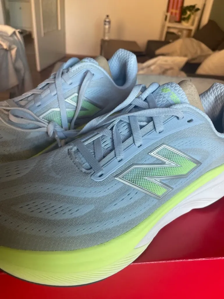 Used New Balance Fresh Foam X More v6 bike — image 3 of 5