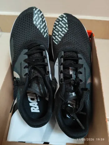 Used Nike Zoom Rival Waffle 6 bike — image 2 of 7