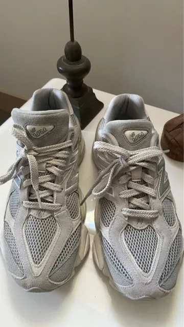 Used New Balance 9060 Running Shoes