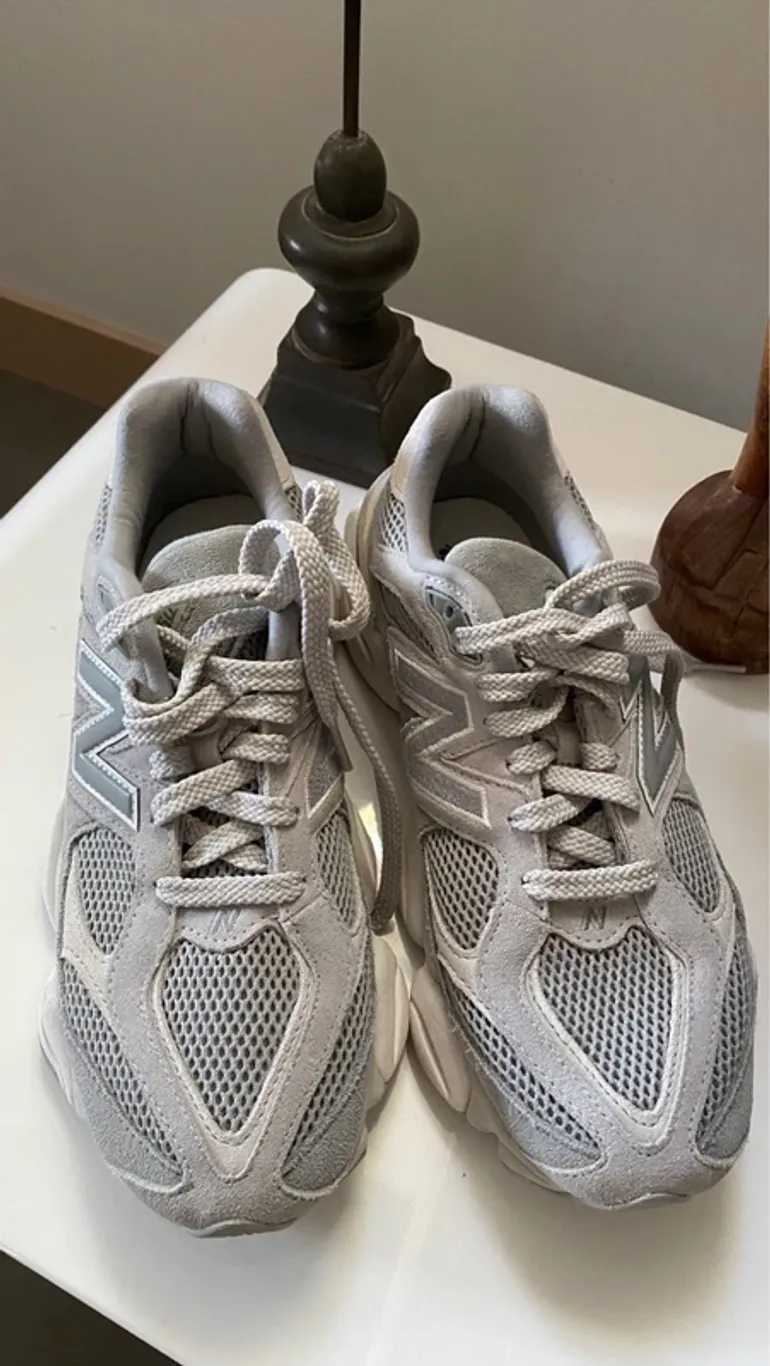 Used New Balance 9060 bike — image 13 of 14