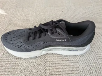 Used Brooks Adrenaline bike — image 7 of 7