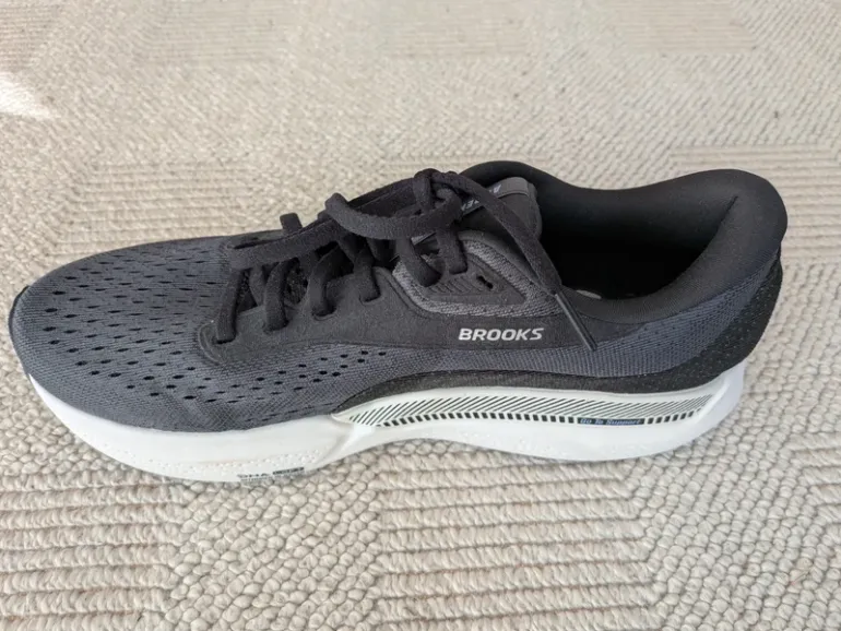 Used Brooks Adrenaline bike — image 7 of 7