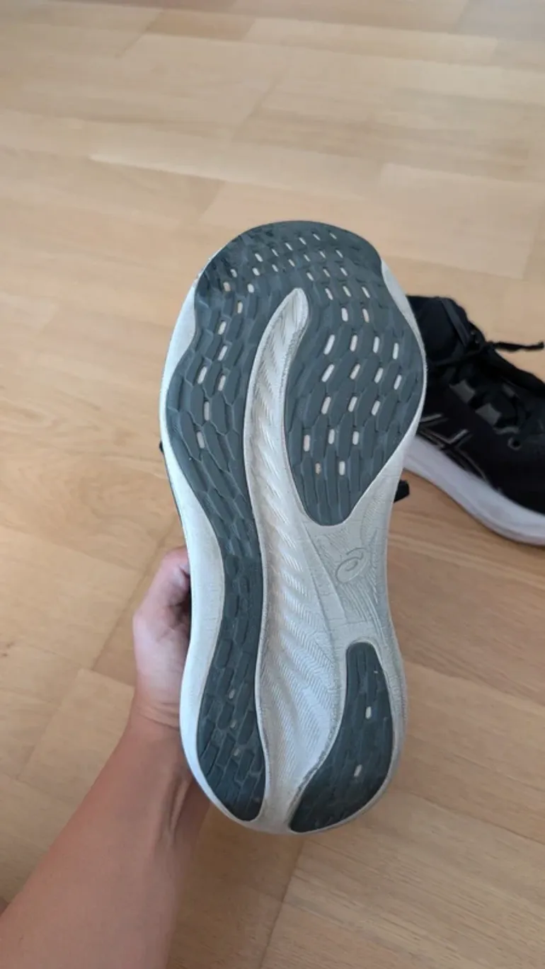 Gebrauchtes Asics Gel-Nimbus 26 bike — Bild 4 von 7