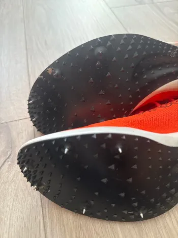 Used New Balance Carbon Spikes bike — image 3 of 5