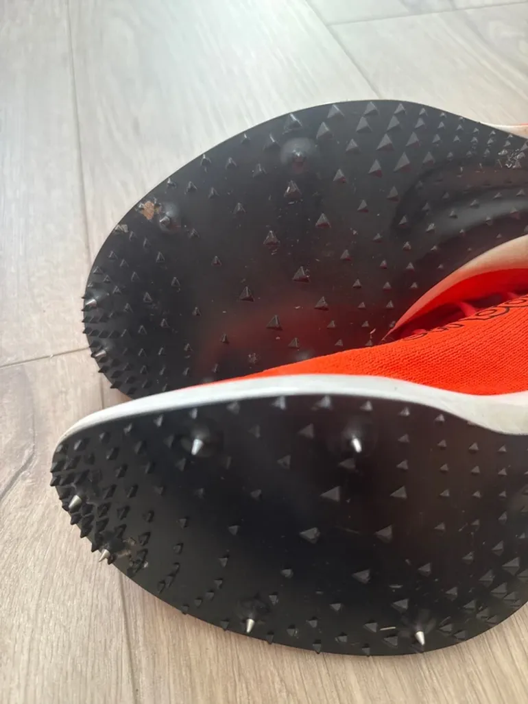 Used New Balance Carbon Spikes bike — image 3 of 5