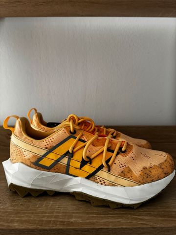 New Balance Tektrel bike usato — immagine 3 di 5