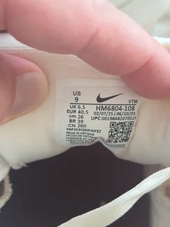 Used Nike Vomero 18 bike — image 9 of 9