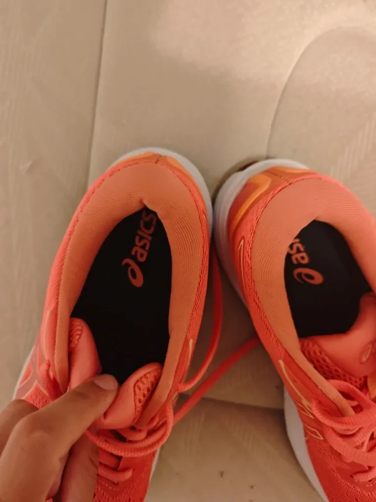Used Asics GT-1000 11 bike — image 8 of 10