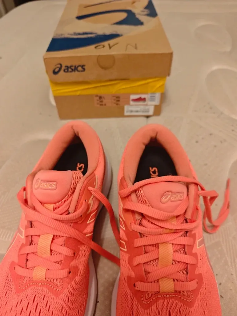Used Asics GT-1000 11 bike — image 3 of 10