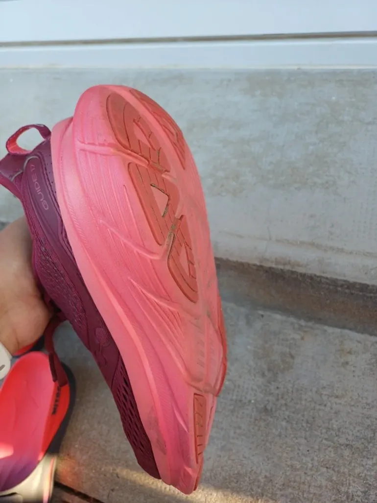 Used Saucony Guide 17 bike — image 3 of 6