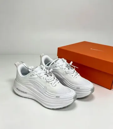 Used Nike Vomero Plus Running Shoes
