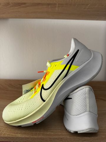 Used Nike Air Zoom Pegasus 38 Running Shoes