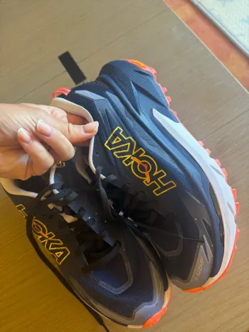 Used Hoka Mafate 5 bike — image 3 of 9