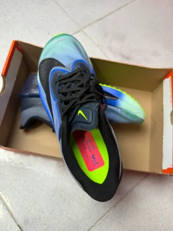 Used Nike Zoom Fly 6 bike — image 2 of 6