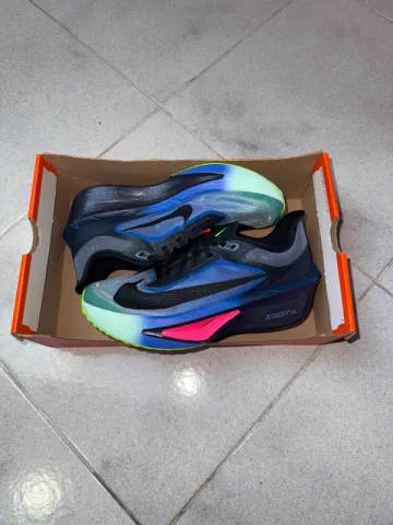 Used Nike Zoom Fly 6 Running Shoes