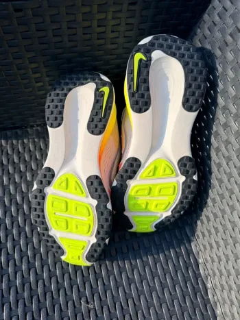 Used Nike Vomero 18 bike — image 5 of 7
