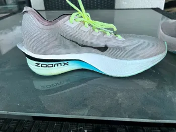 Used Nike Vaporfly 3 bike — image 2 of 7