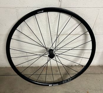 Brugt Dt Swiss E1800 bike — billede 1 af 2
