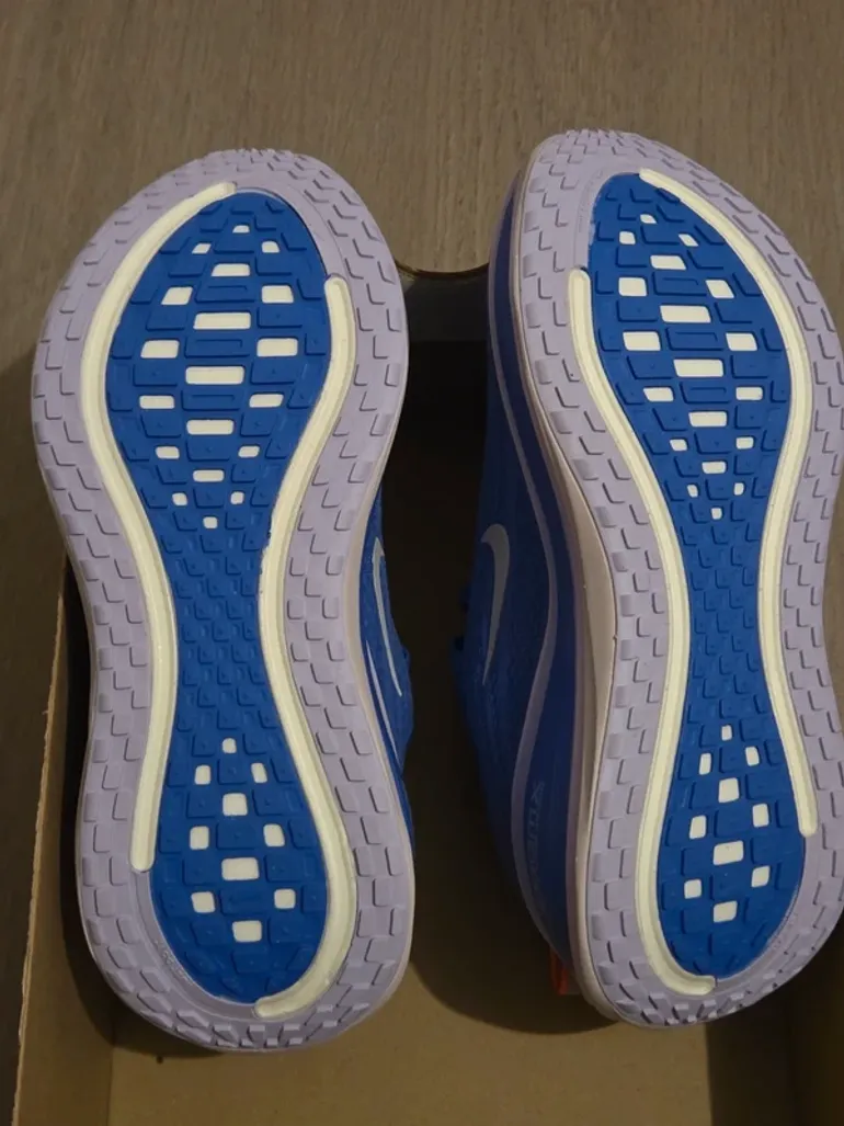 Used Saucony Vomero Plus bike — image 2 of 5