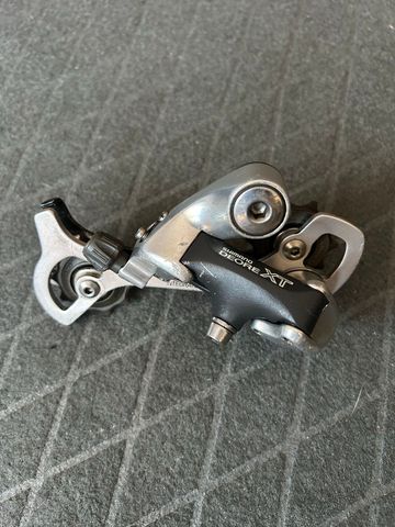 Gebrauchtes Shimano Deore XT RD-M737 1994 Drivetrain & Pedals