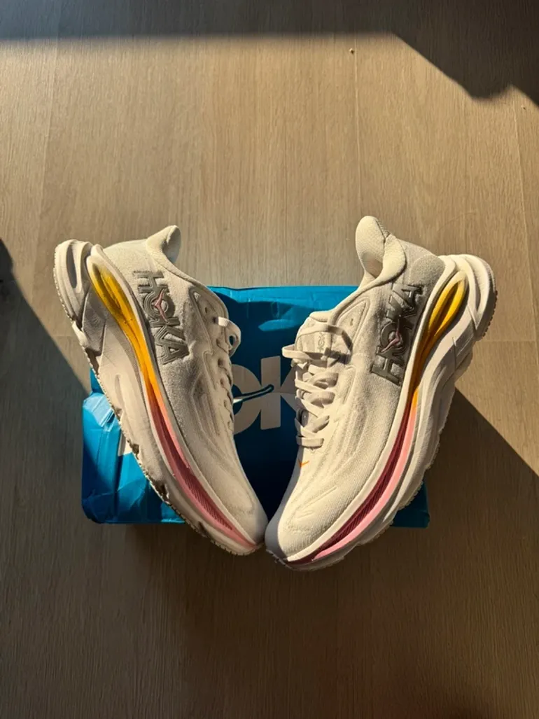 Used Hoka Clifton 10 bike — image 2 of 9