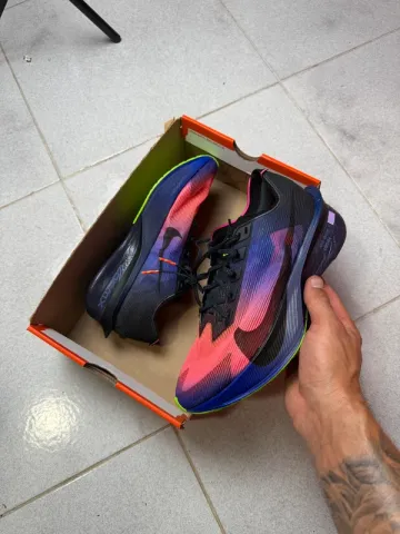 Nike ZoomX Vaporfly 4 Glam Running Shoes de segunda mano